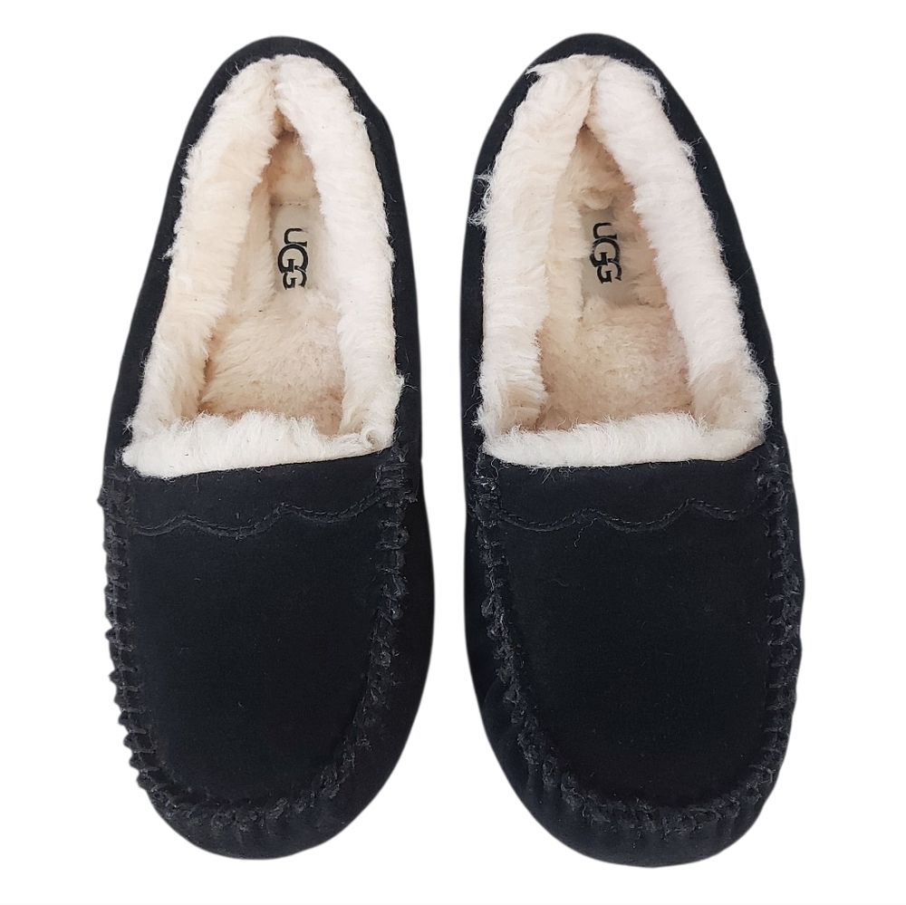 Ugg Women Scalloped Moccasin Slippers Size 6 Black Cozy Comfort Slip-on 1118841